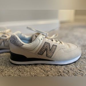 Women’s New Balance 574 cream with cheetah print size 11